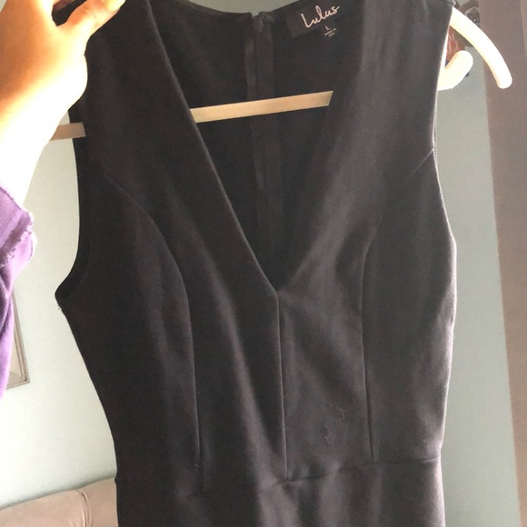 Black asymmetrical dress - Picture 2 of 3